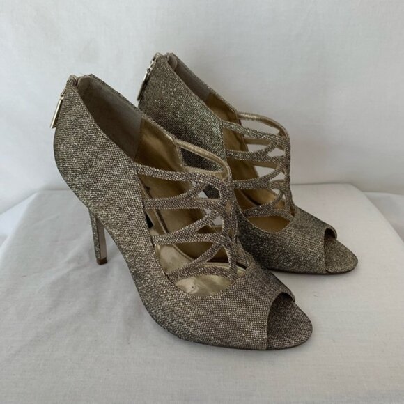 Nina New York Gold Heels - Picture 1 of 7